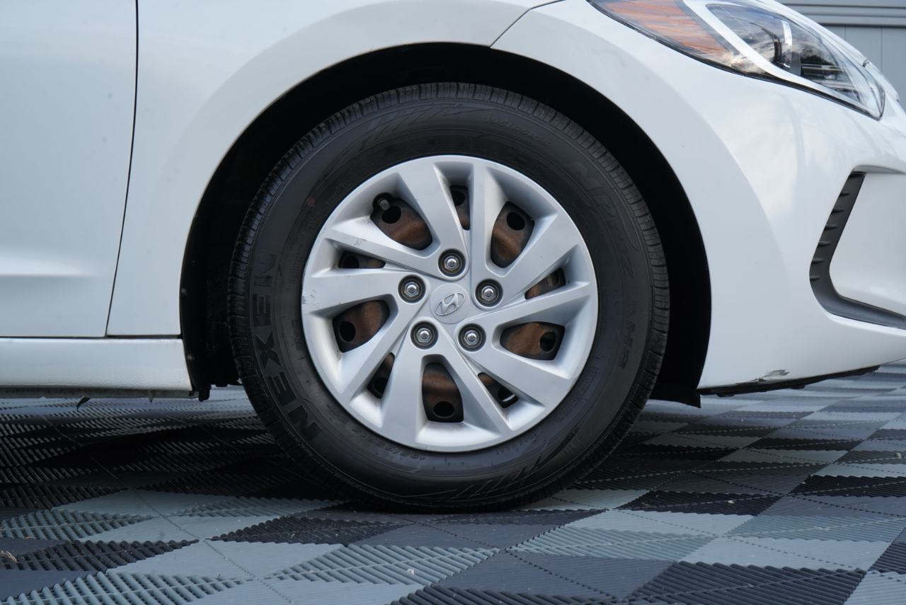 Hyundai Elantra  2018