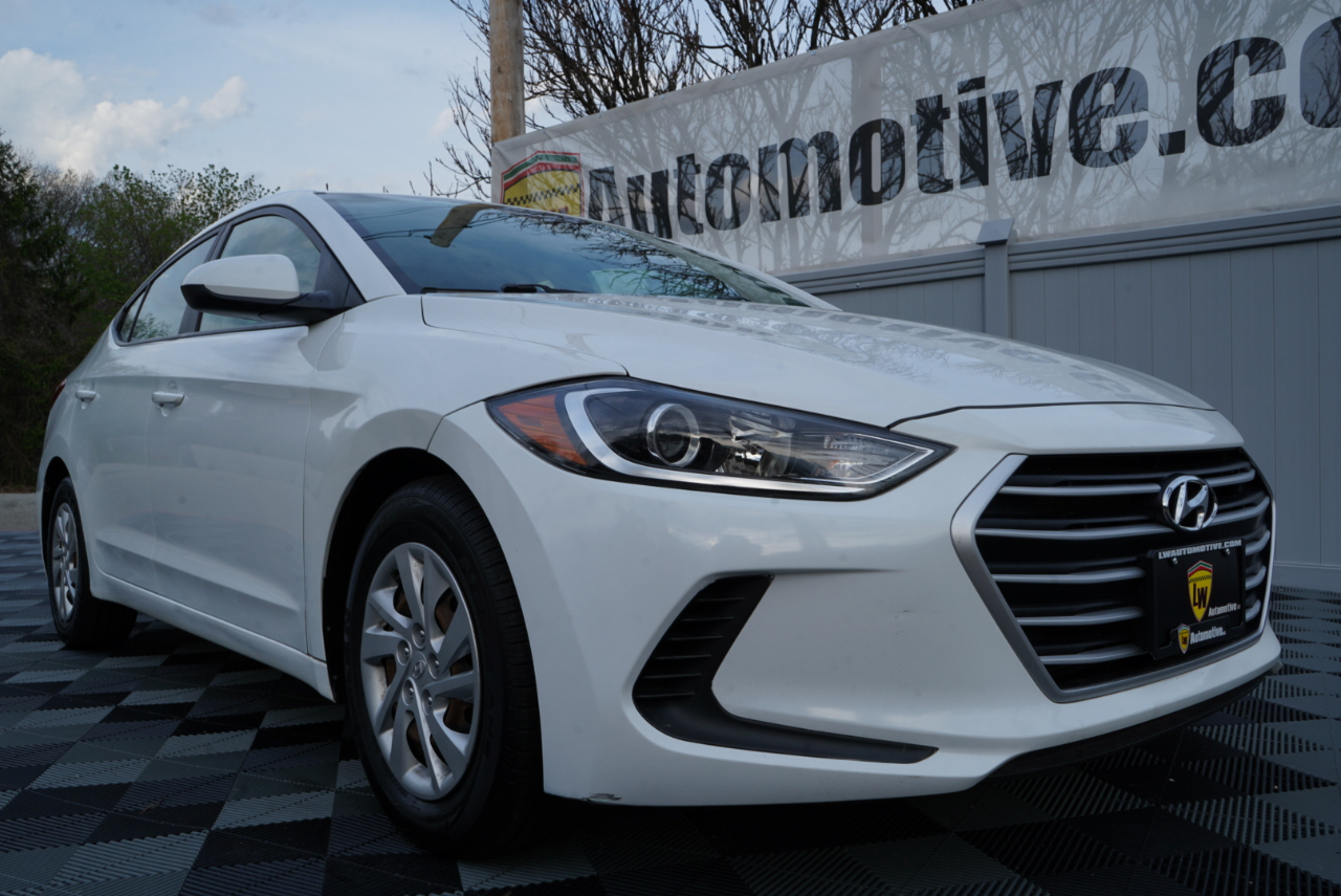 Hyundai Elantra  2018