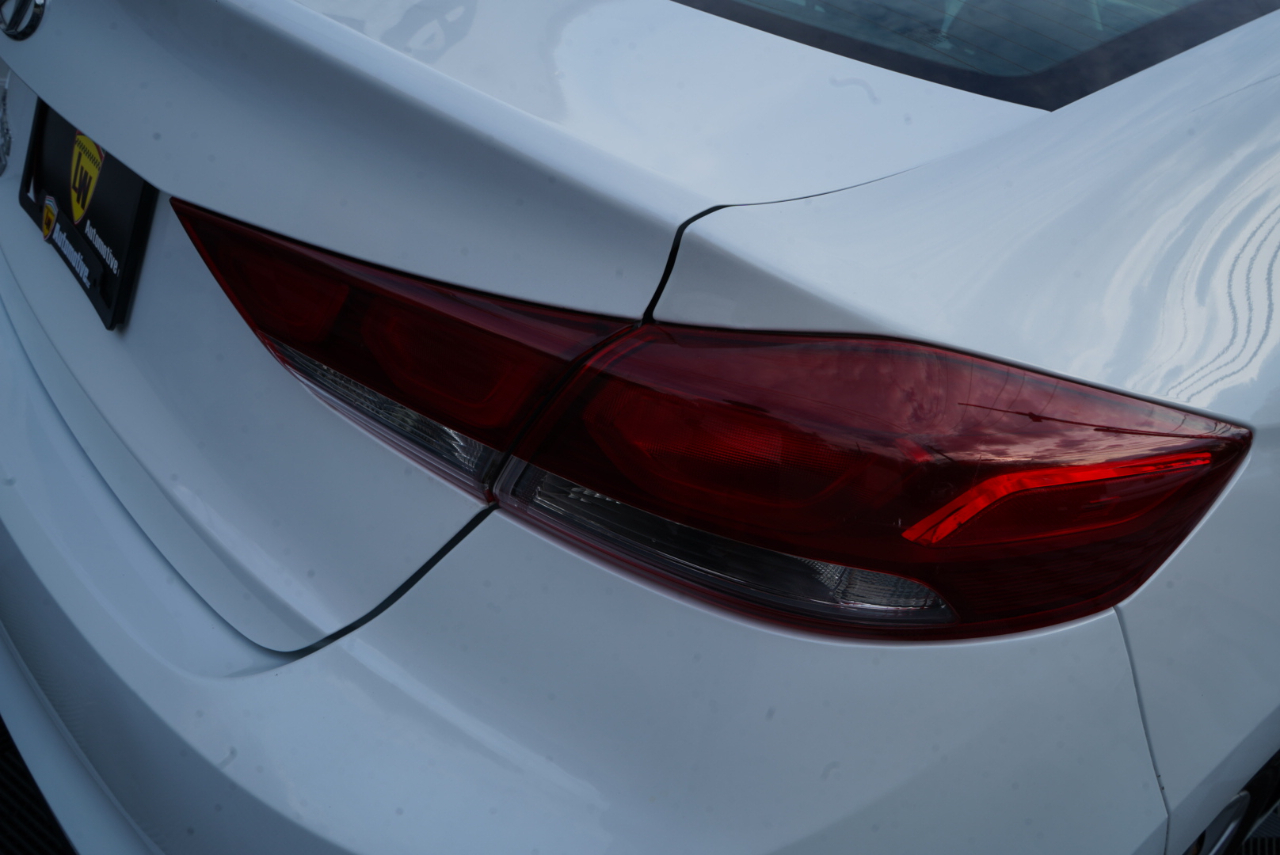 Hyundai Elantra  2018