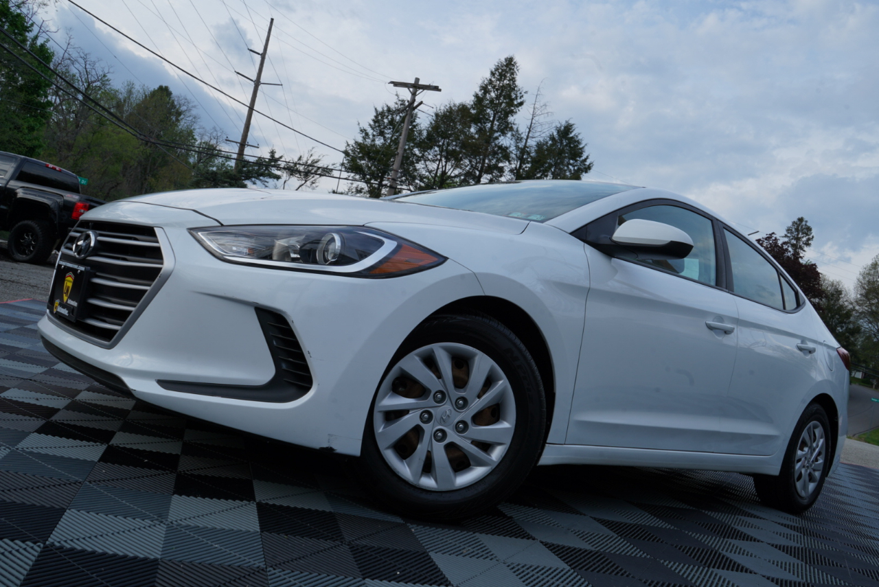 Hyundai Elantra  2018