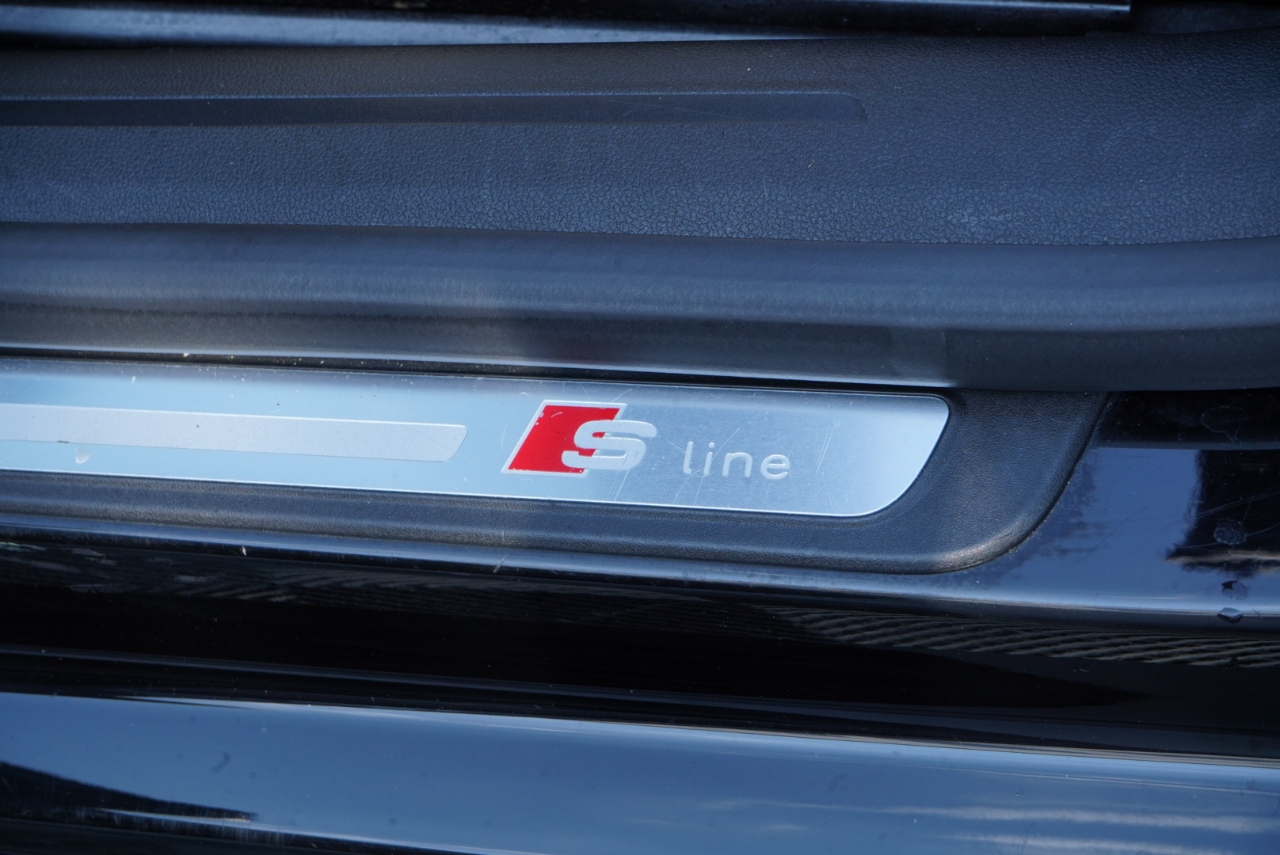 Audi A5 2dr Cabriolet Auto Premium 2016