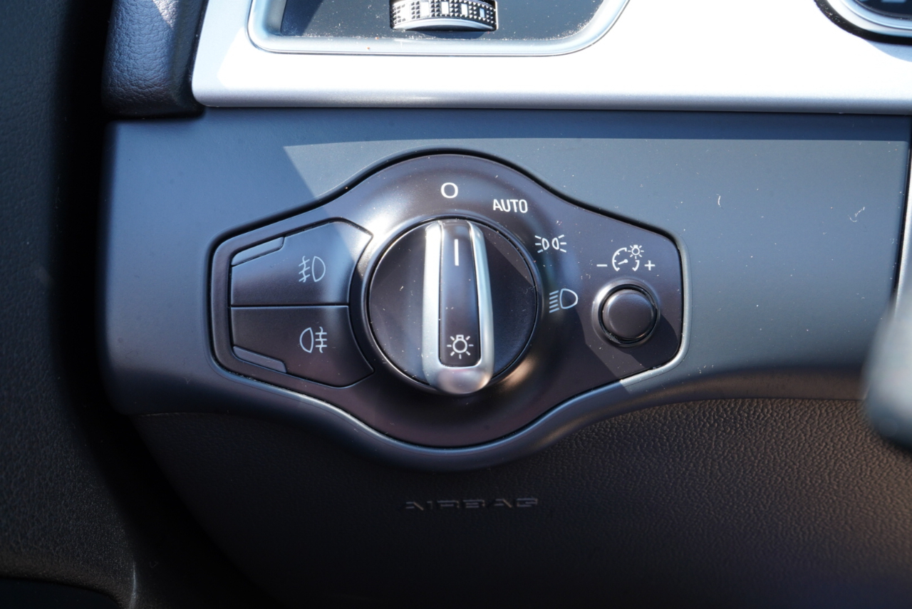 Audi A5 2dr Cabriolet Auto Premium 2016