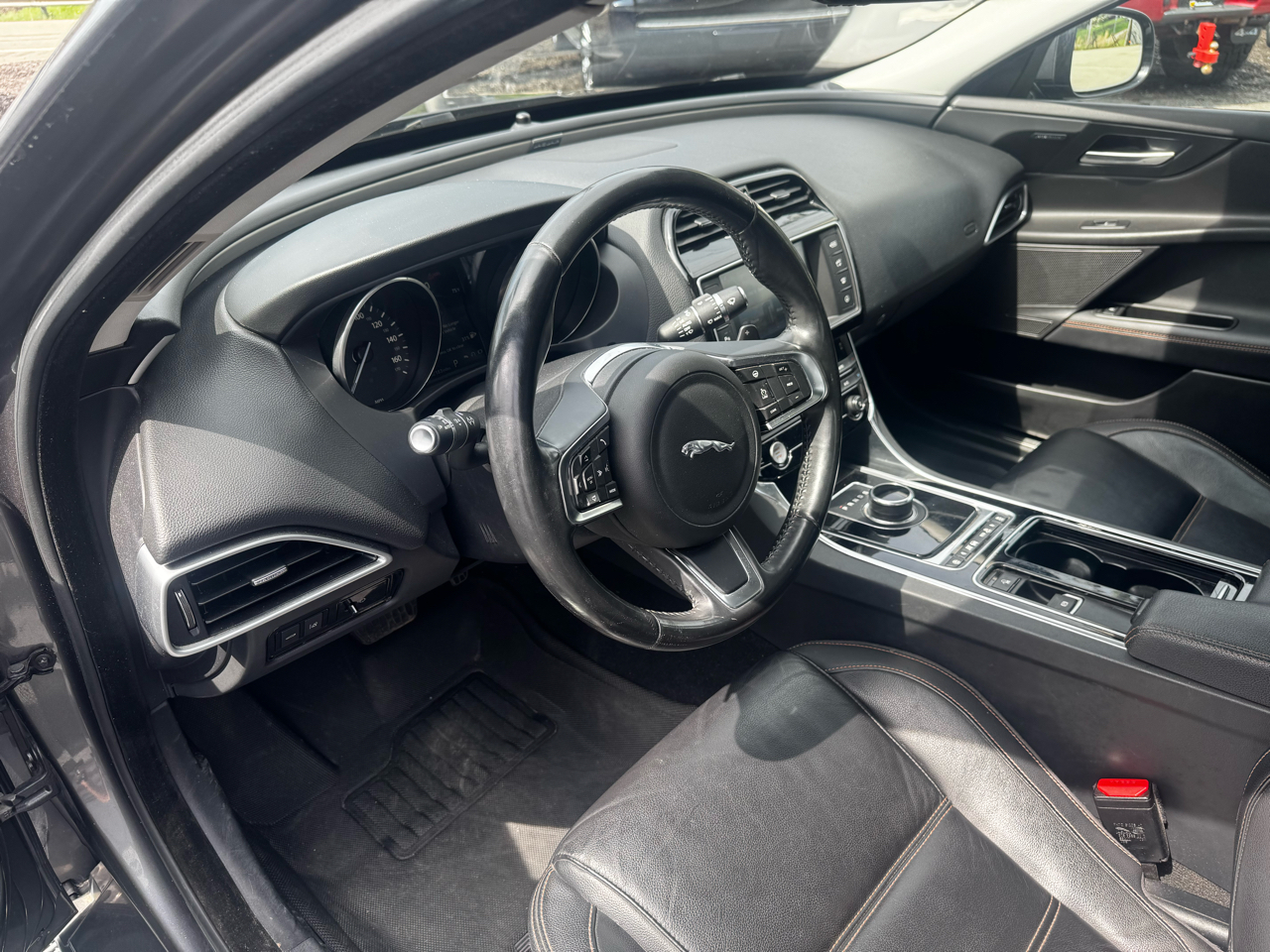 Jaguar XE 20d Prestige AWD 2018