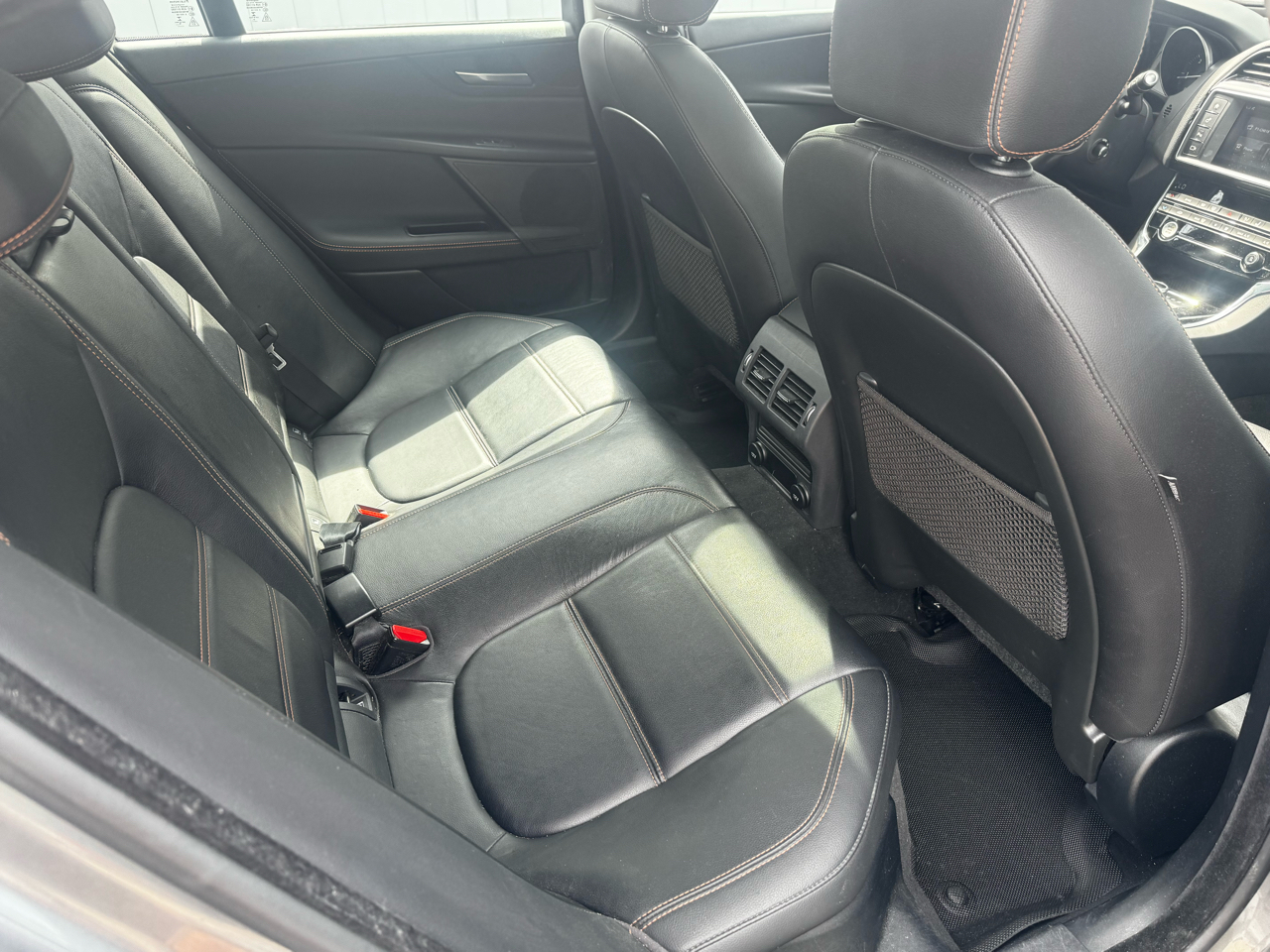 Jaguar XE 20d Prestige AWD 2018