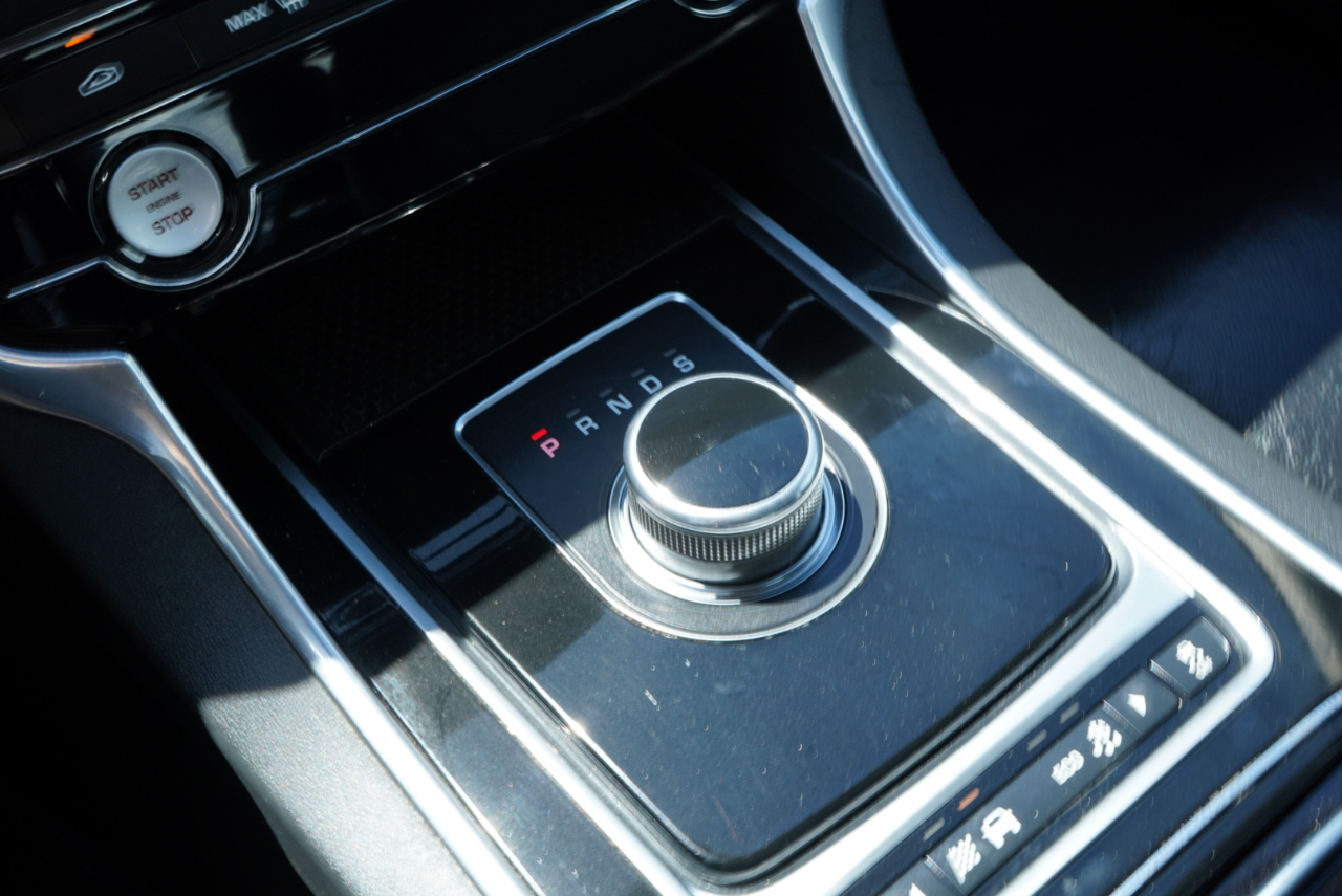 Jaguar XE 20d Prestige AWD 2018