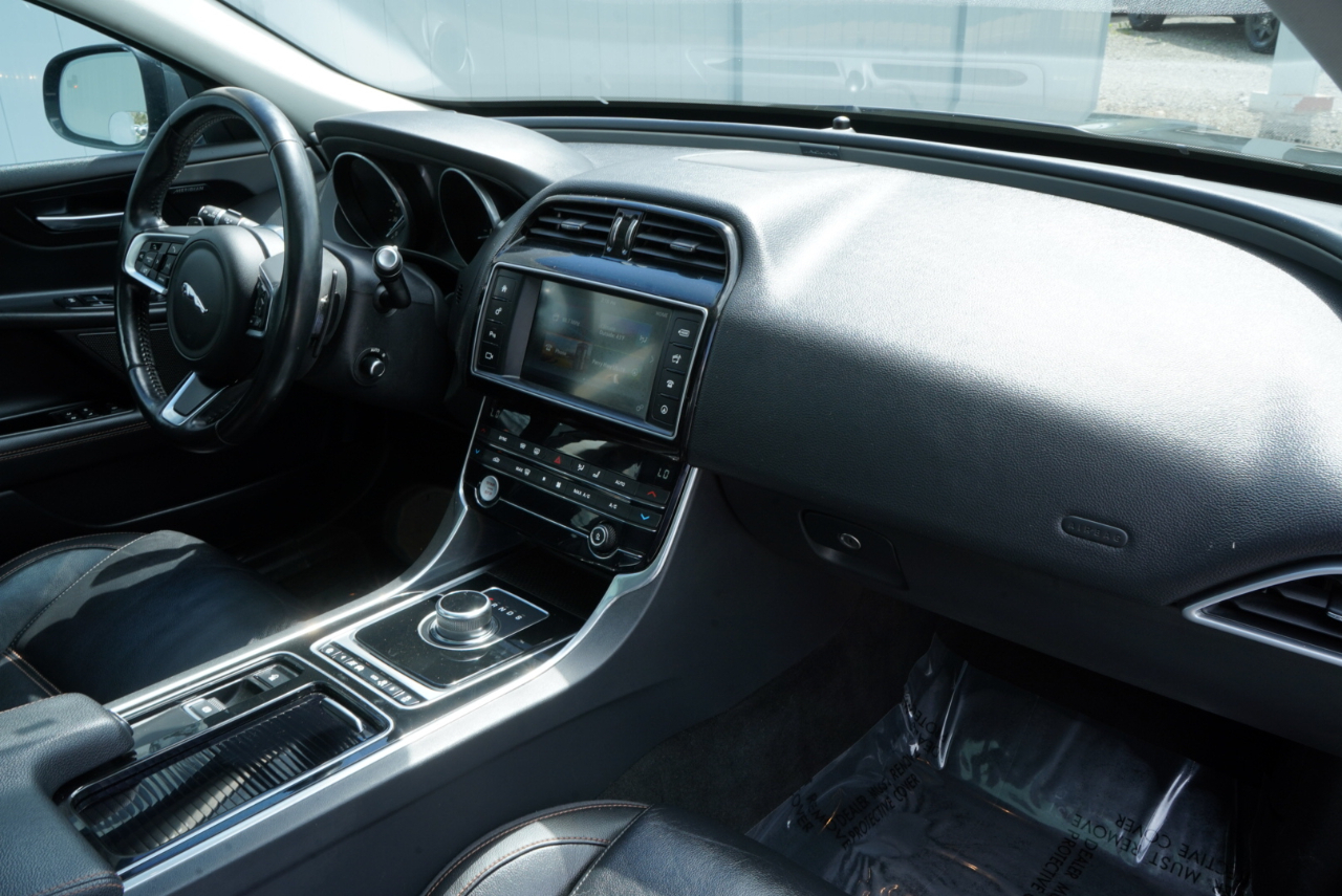 Jaguar XE 20d Prestige AWD 2018