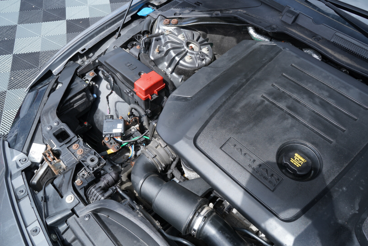 Jaguar XE 20d Prestige AWD 2018