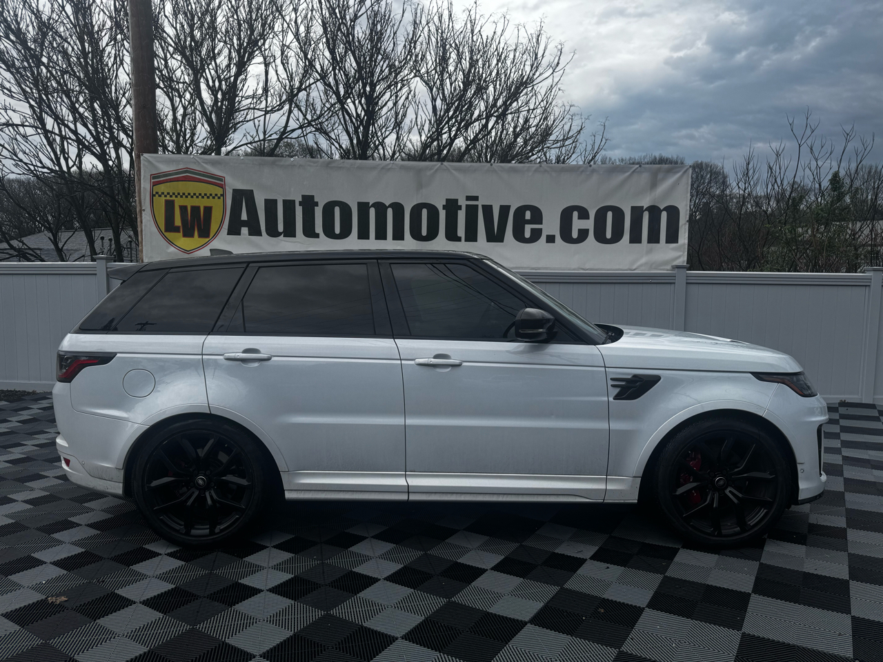 Land Rover Range Rover Sport V8 Supercharged SVR 2019
