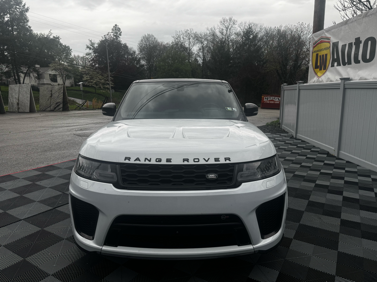 Land Rover Range Rover Sport V8 Supercharged SVR 2019