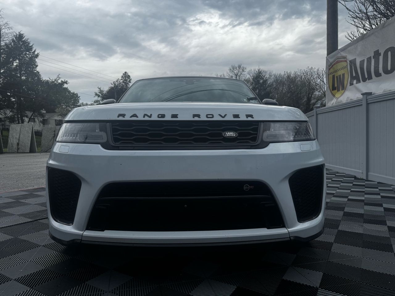 Land Rover Range Rover Sport V8 Supercharged SVR 2019