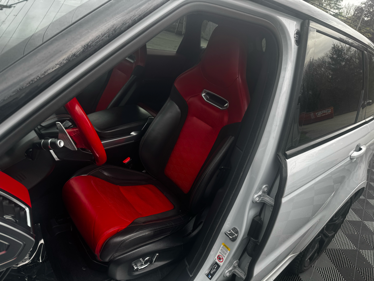 Land Rover Range Rover Sport V8 Supercharged SVR 2019