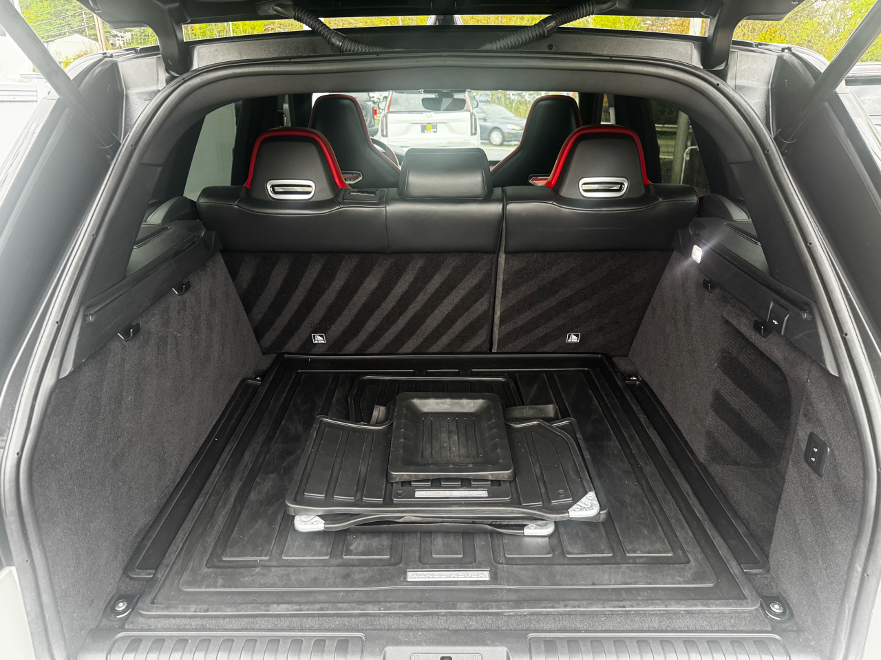 Land Rover Range Rover Sport V8 Supercharged SVR 2019