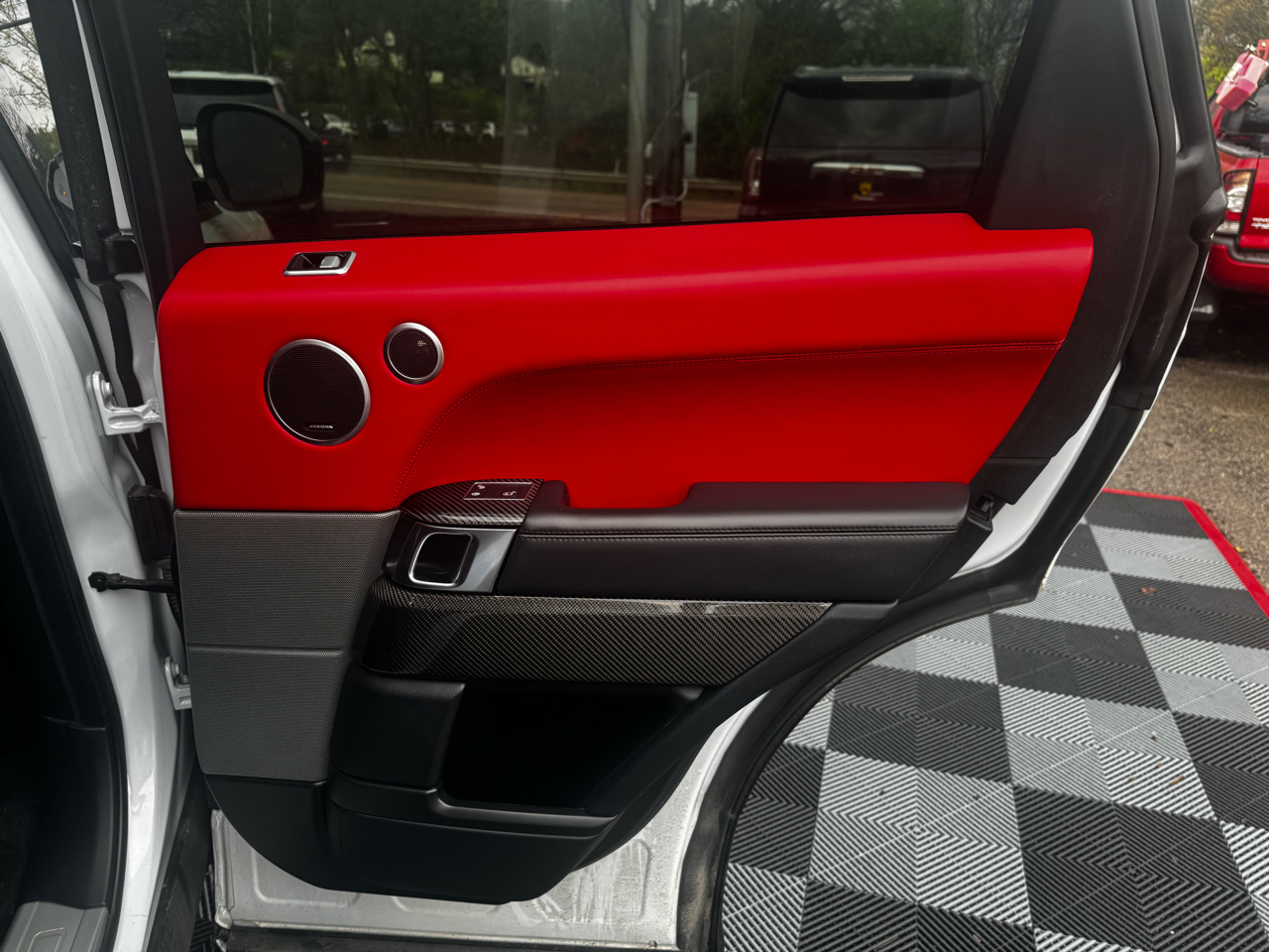 Land Rover Range Rover Sport V8 Supercharged SVR 2019