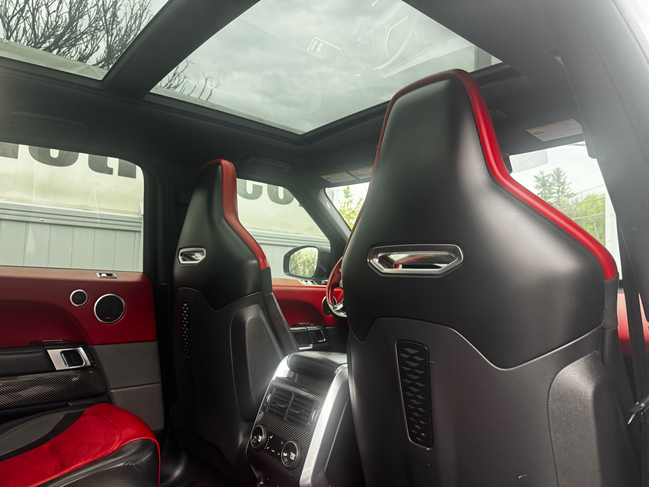 Land Rover Range Rover Sport V8 Supercharged SVR 2019