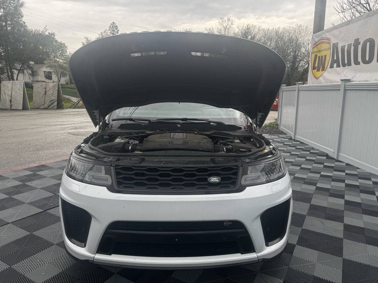 Land Rover Range Rover Sport V8 Supercharged SVR 2019