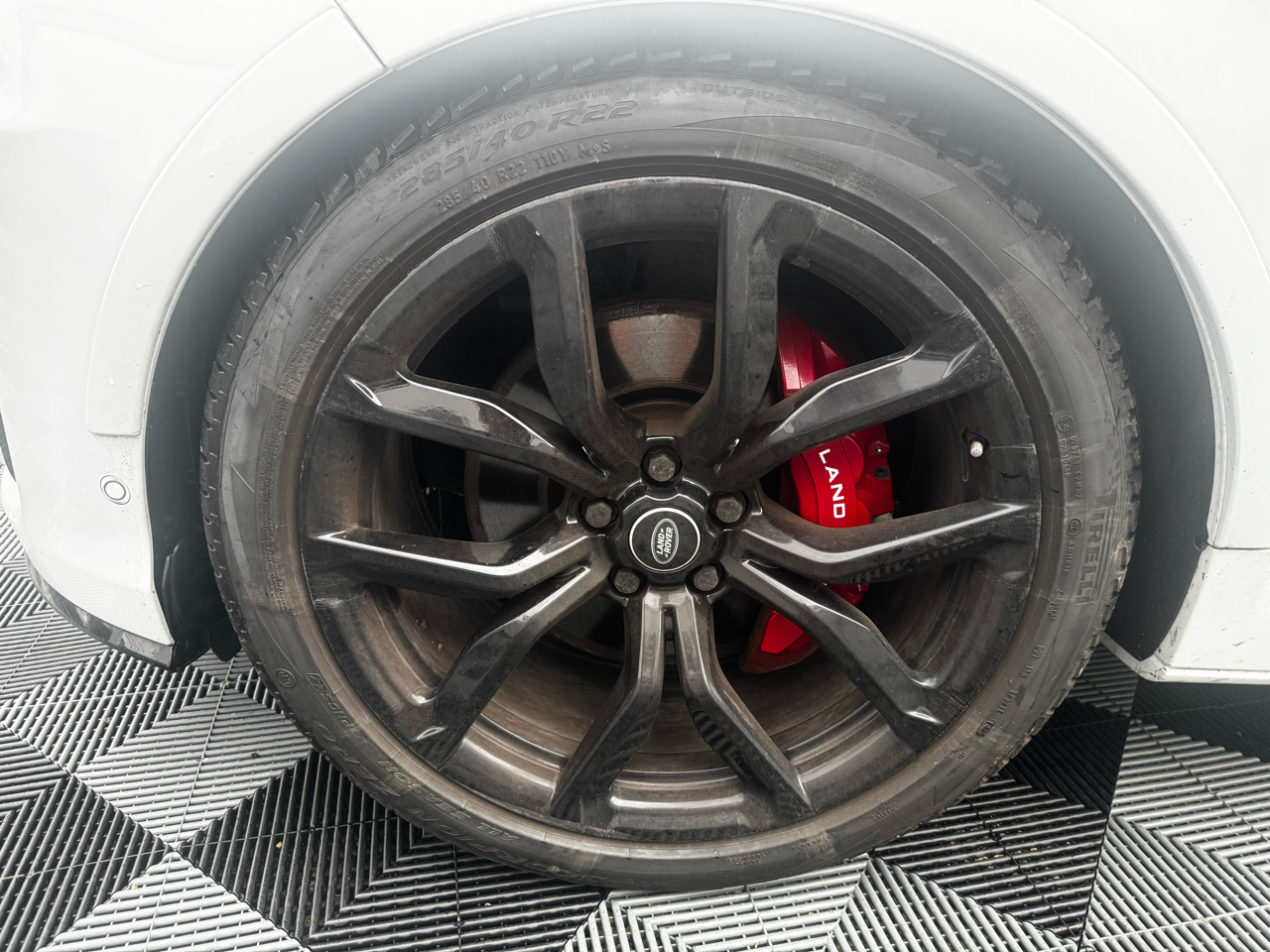 Land Rover Range Rover Sport V8 Supercharged SVR 2019