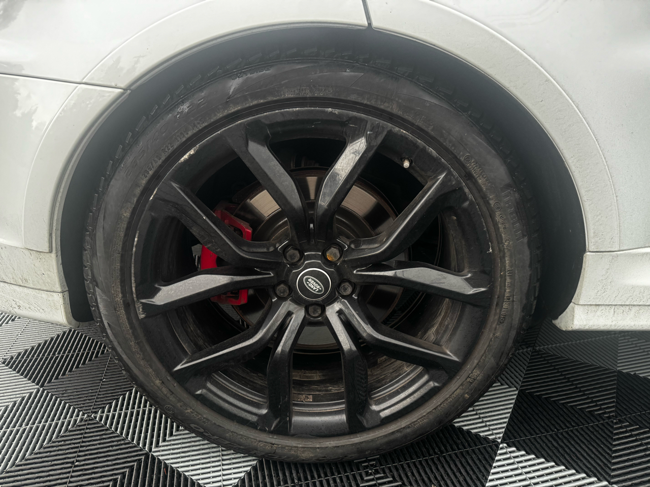 Land Rover Range Rover Sport V8 Supercharged SVR 2019