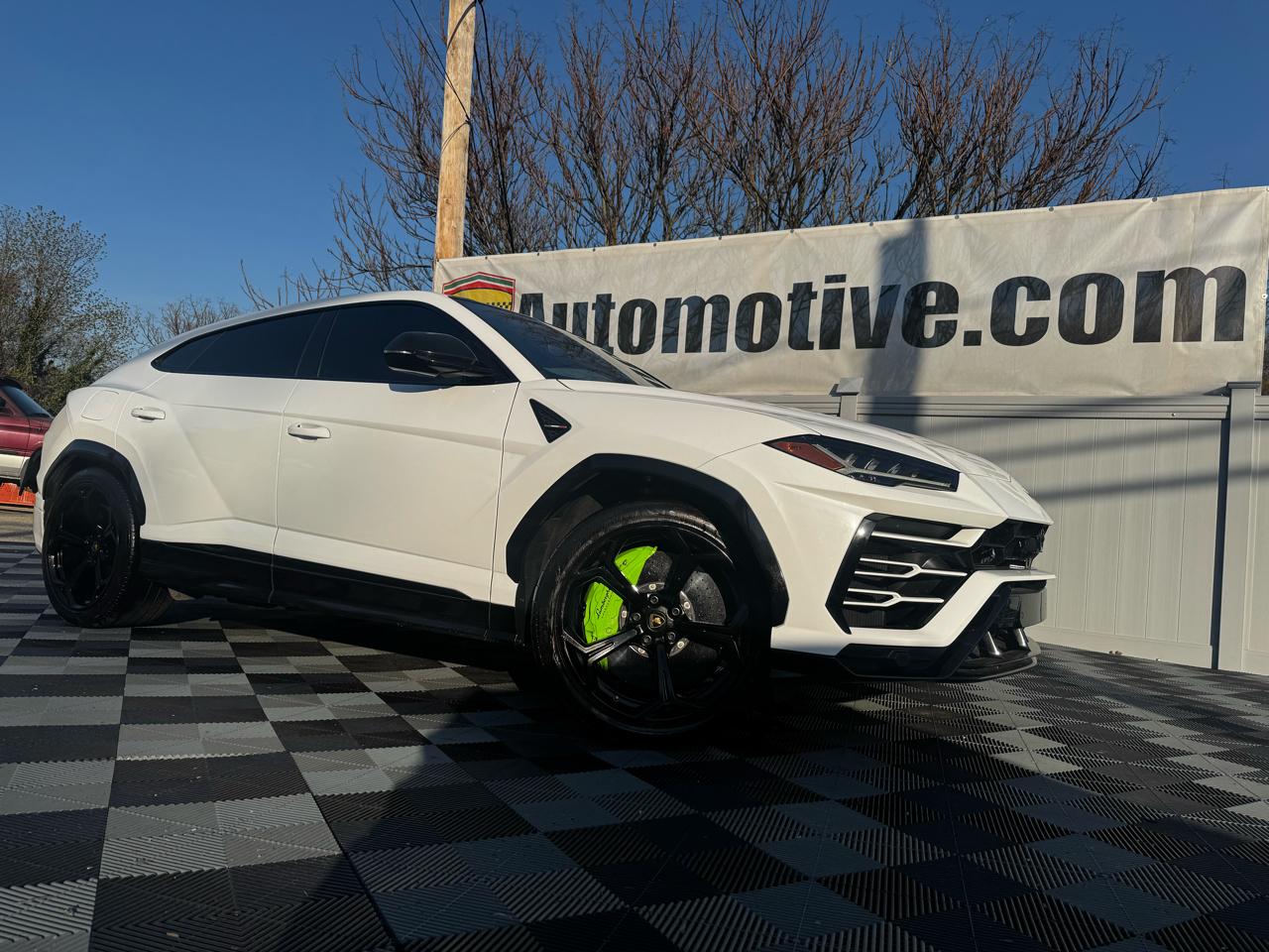 2022 Lamborghini Urus AWD