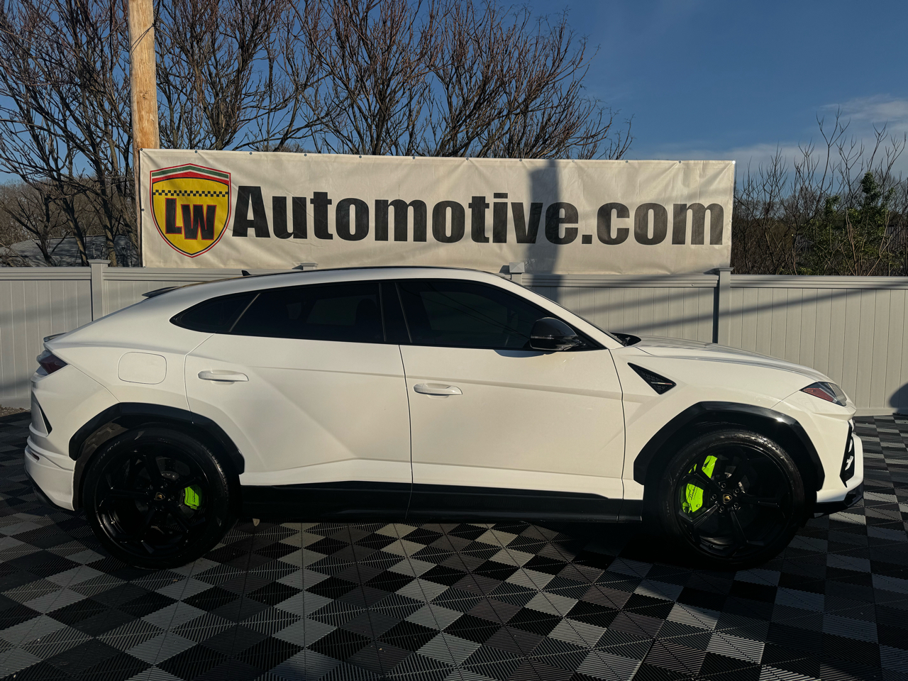 Lamborghini Urus AWD 2022