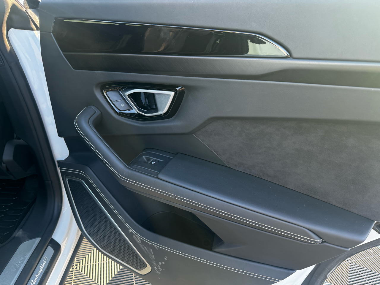 Lamborghini Urus AWD 2022