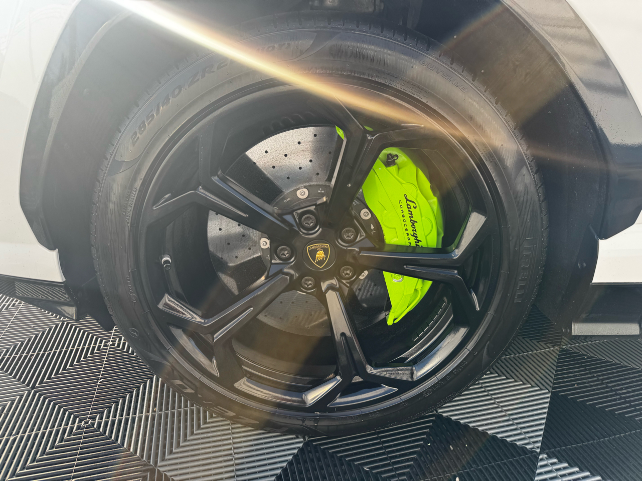 Lamborghini Urus AWD 2022