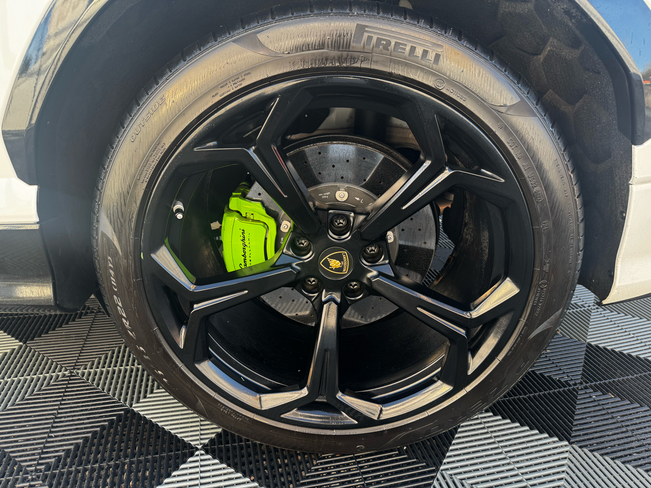 Lamborghini Urus AWD 2022