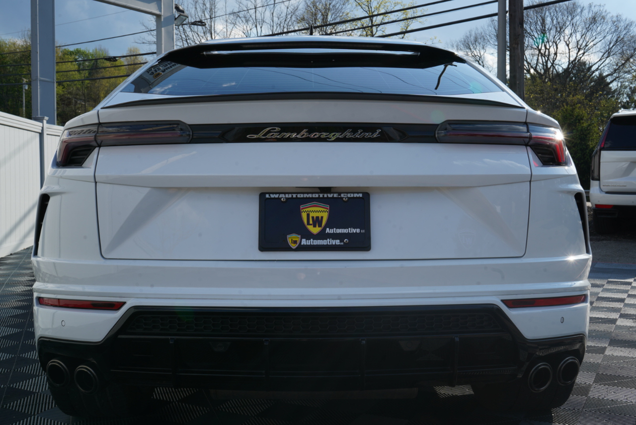 Lamborghini Urus AWD 2022