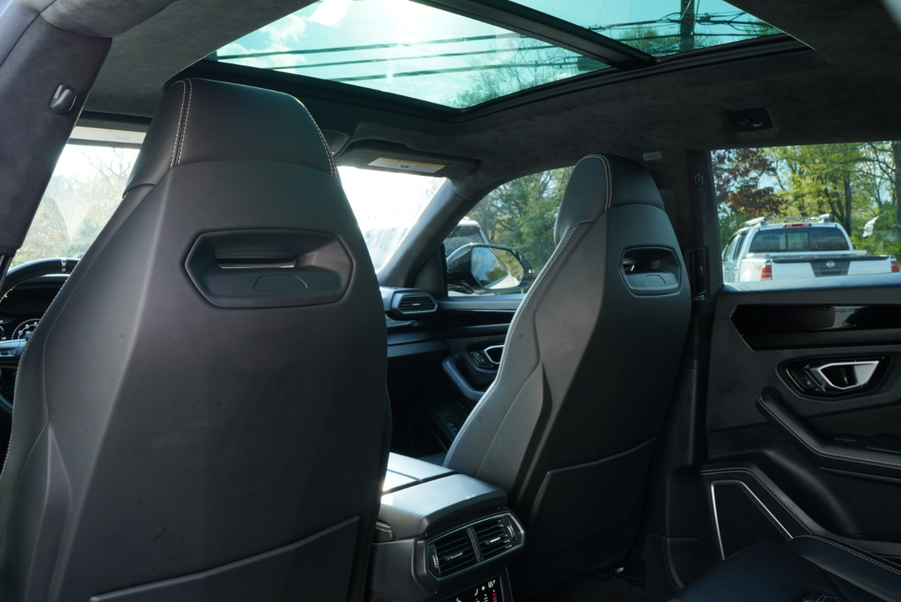 Lamborghini Urus AWD 2022