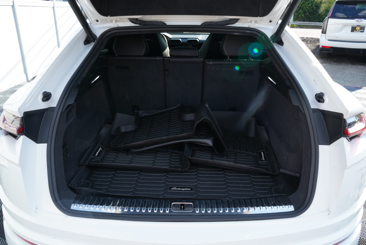 Lamborghini Urus AWD 2022