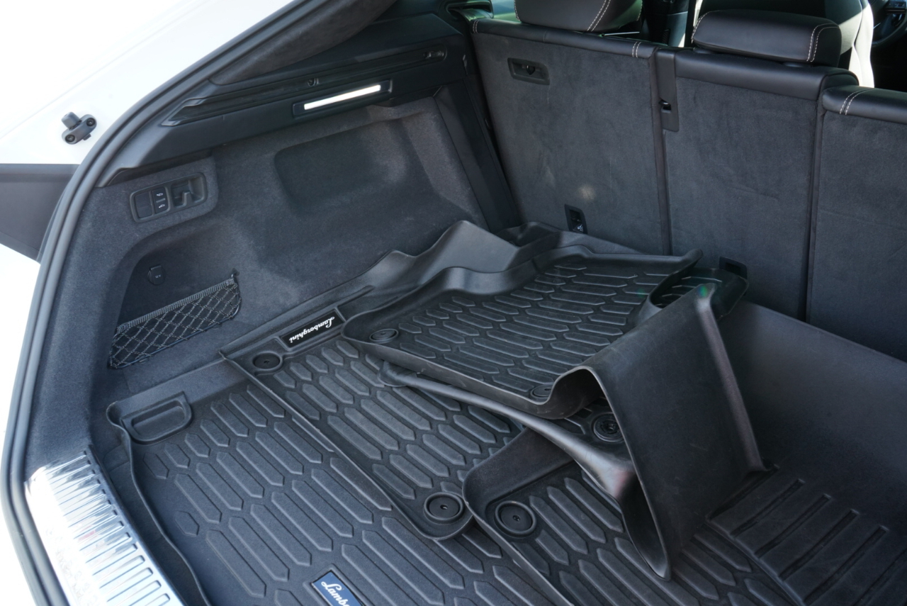 Lamborghini Urus AWD 2022