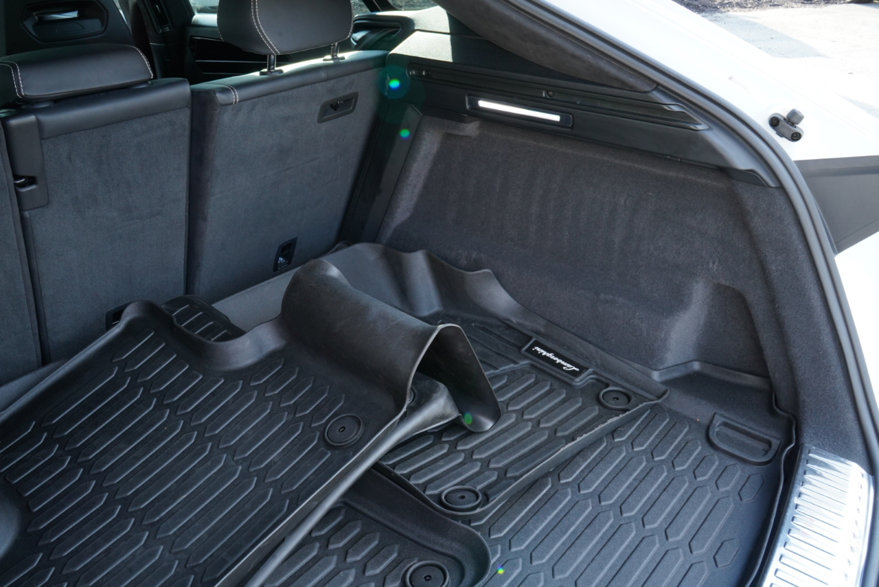 Lamborghini Urus AWD 2022