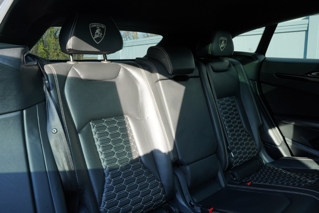 Lamborghini Urus AWD 2022