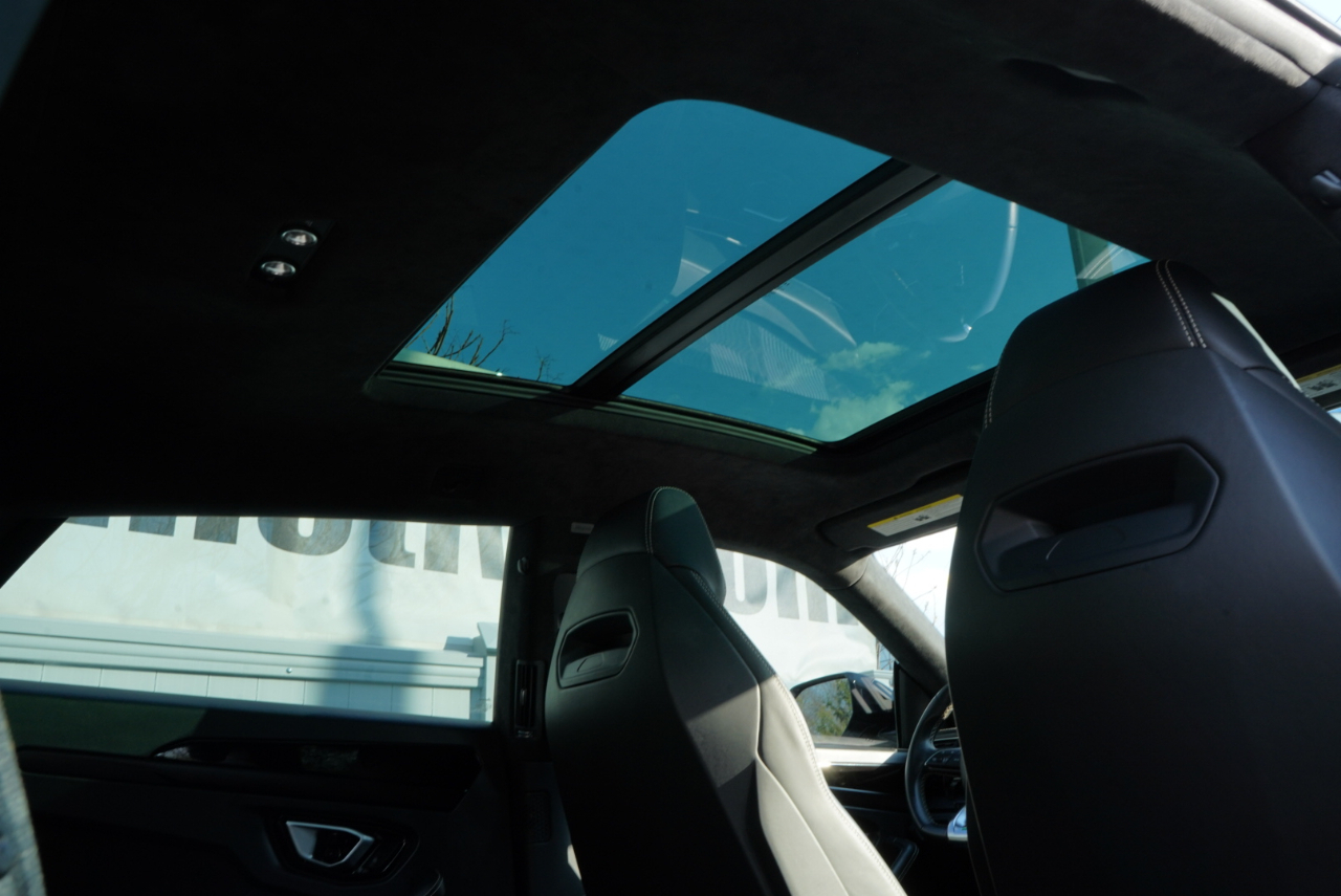 Lamborghini Urus AWD 2022