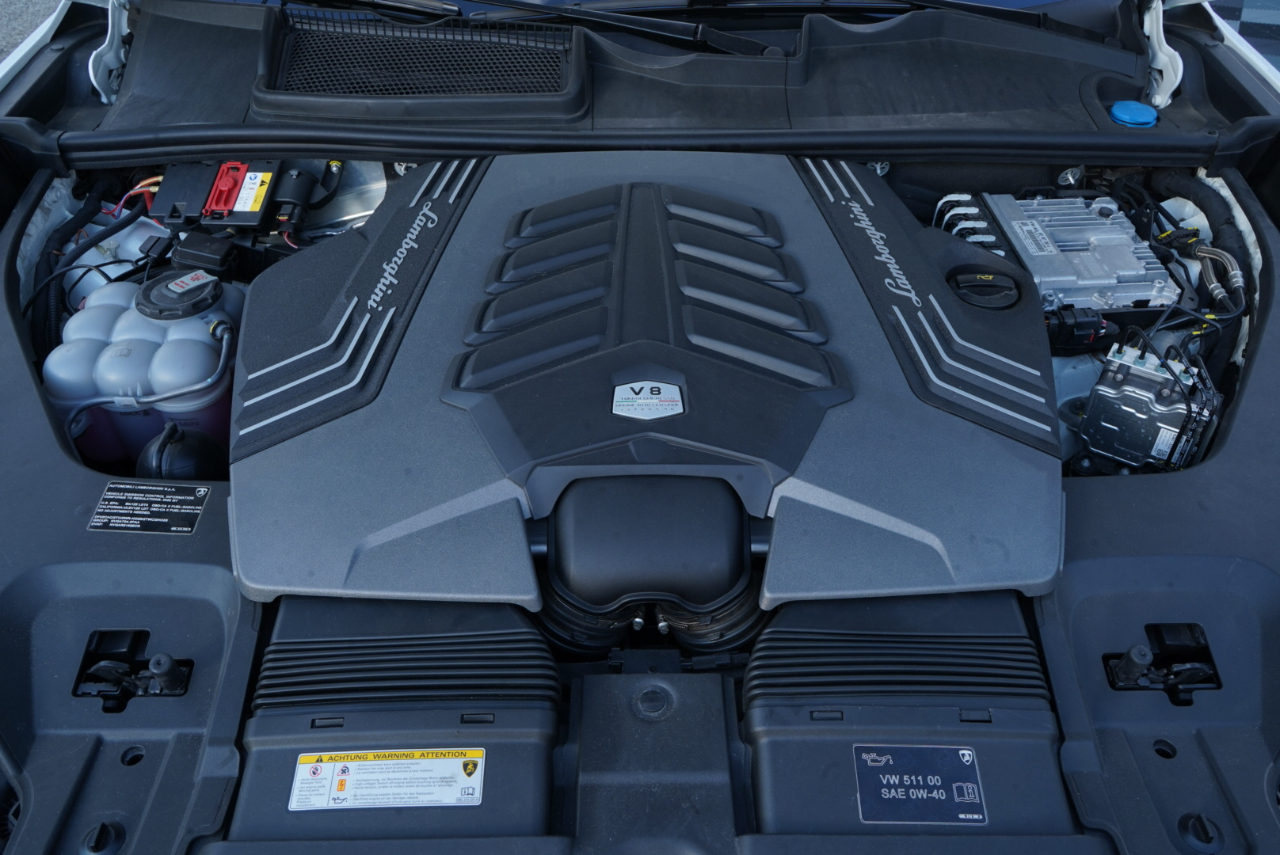 Lamborghini Urus AWD 2022