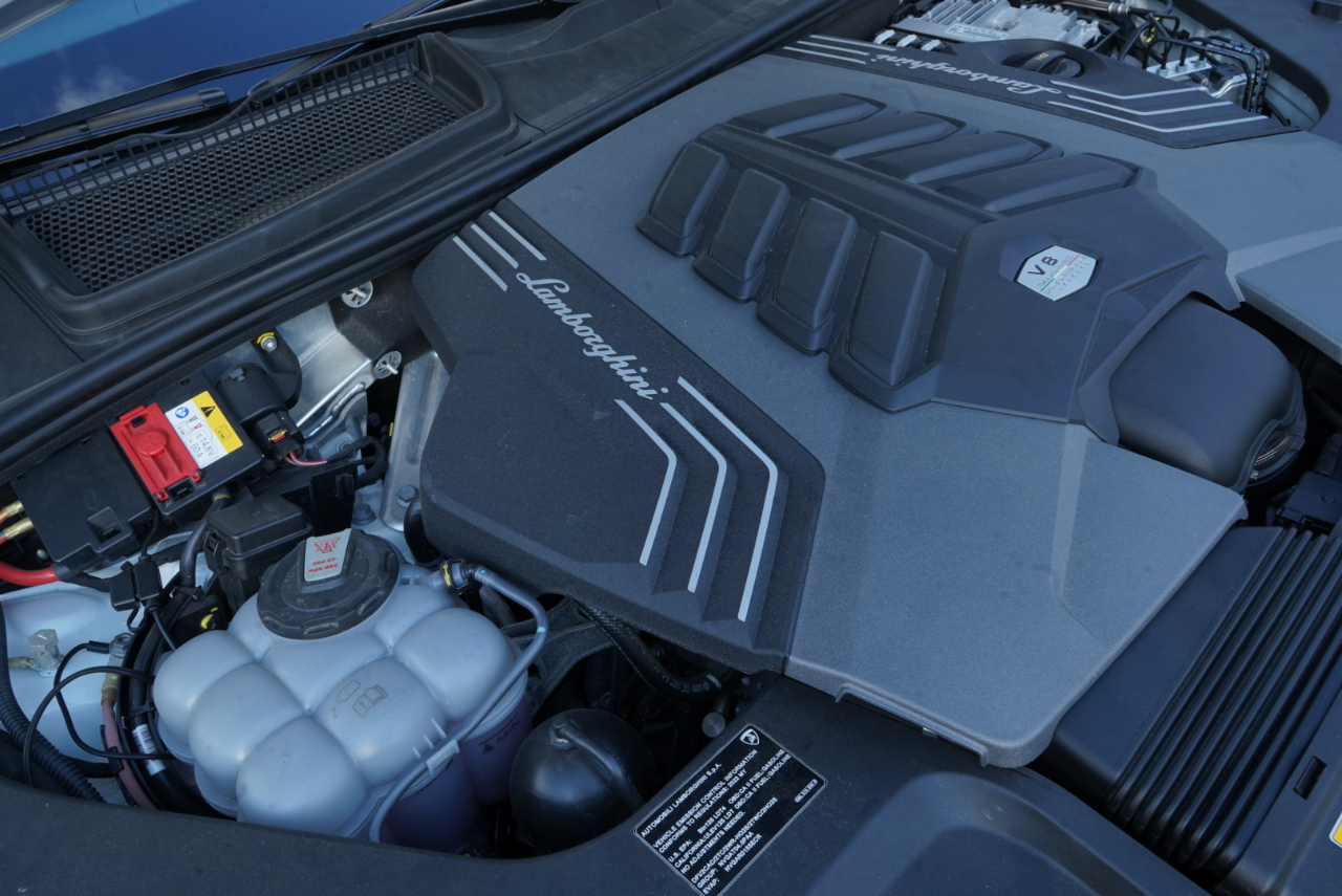 Lamborghini Urus AWD 2022