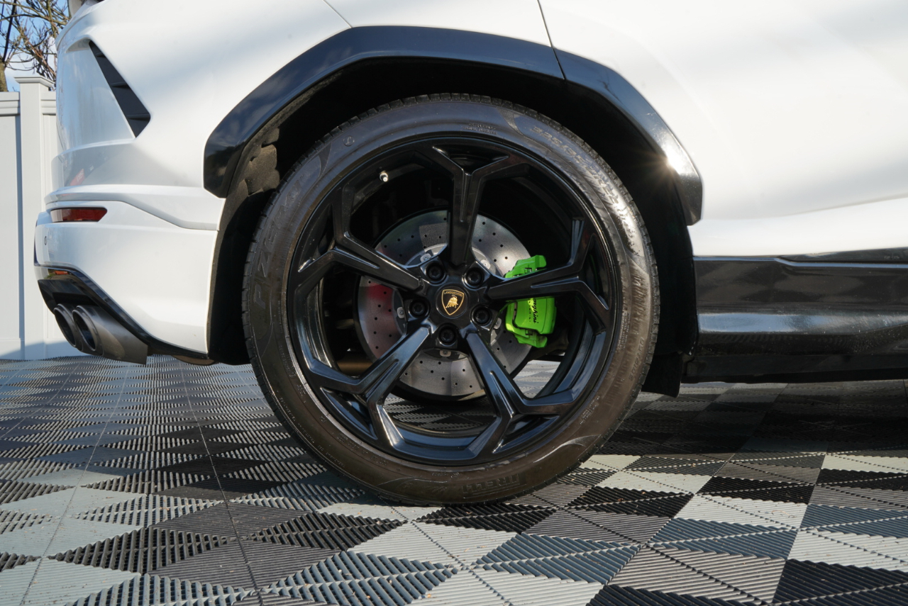 Lamborghini Urus AWD 2022