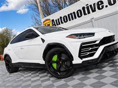2022 Lamborghini Urus 