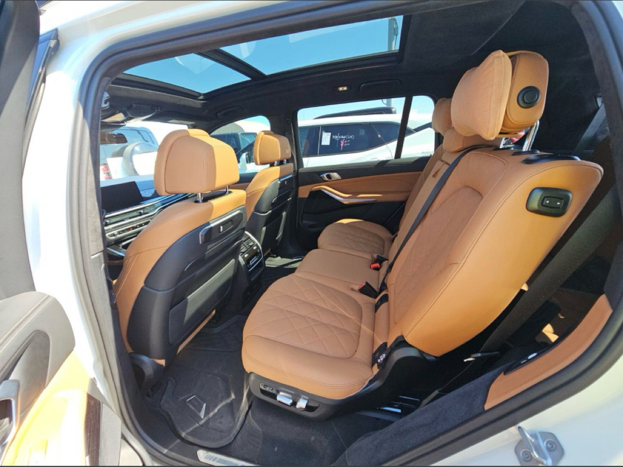 BMW X7 xDrive40i Sports Activity Vehicle 2024