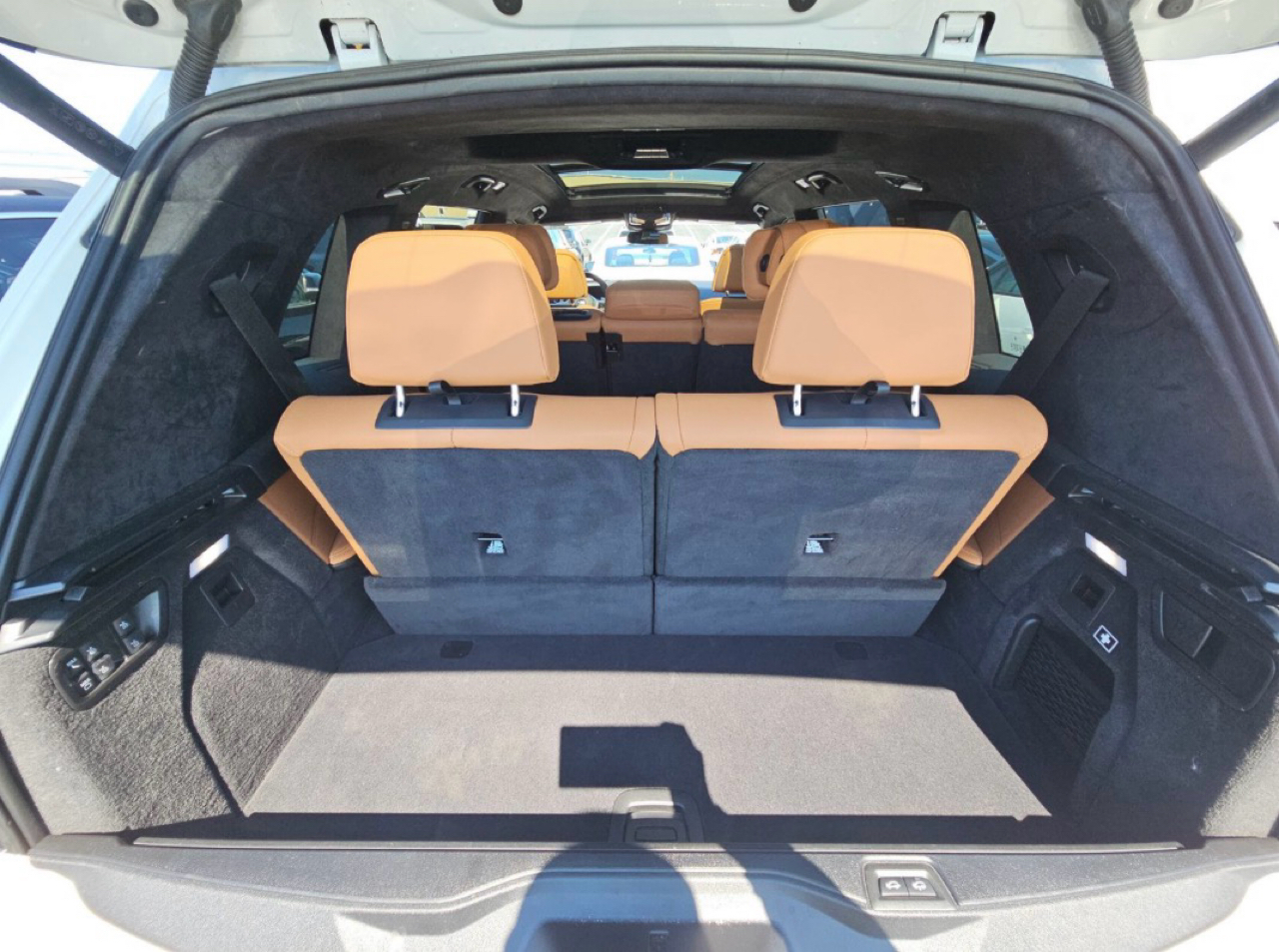 BMW X7 xDrive40i Sports Activity Vehicle 2024