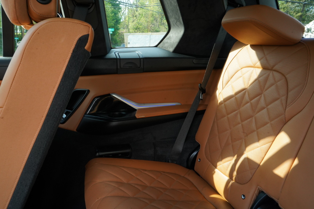 BMW X7 xDrive40i Sports Activity Vehicle 2024
