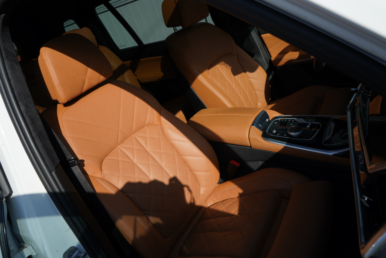 BMW X7 xDrive40i Sports Activity Vehicle 2024
