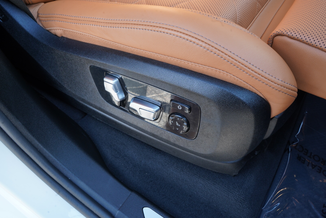 BMW X7 xDrive40i Sports Activity Vehicle 2024