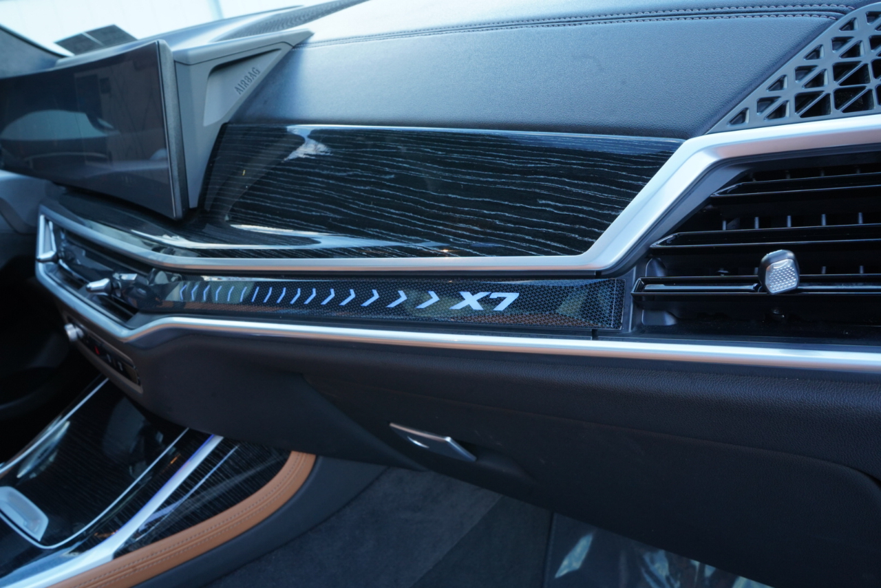 BMW X7 xDrive40i Sports Activity Vehicle 2024