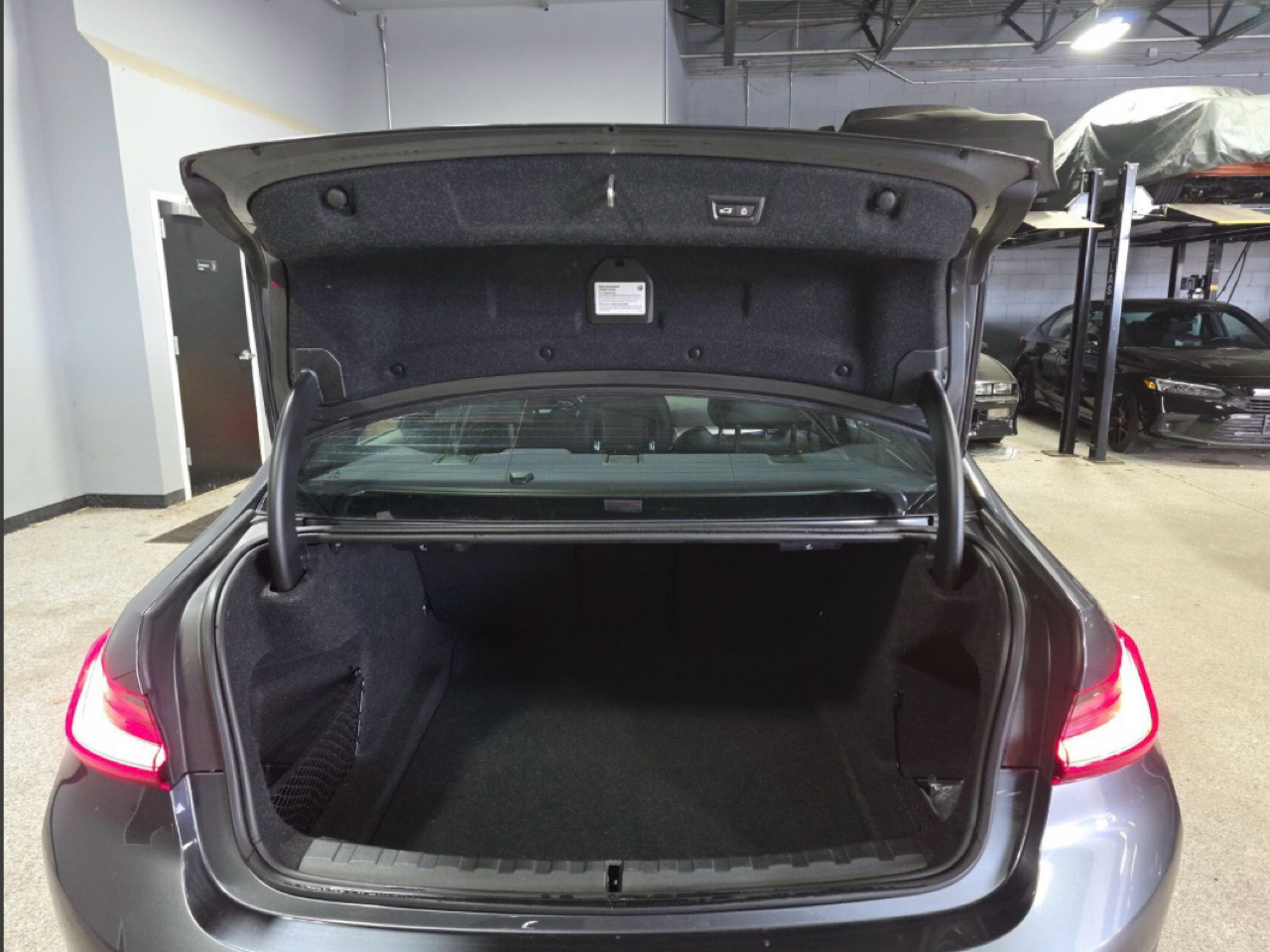 BMW 3 Series 330i xDrive Sedan North America 2020