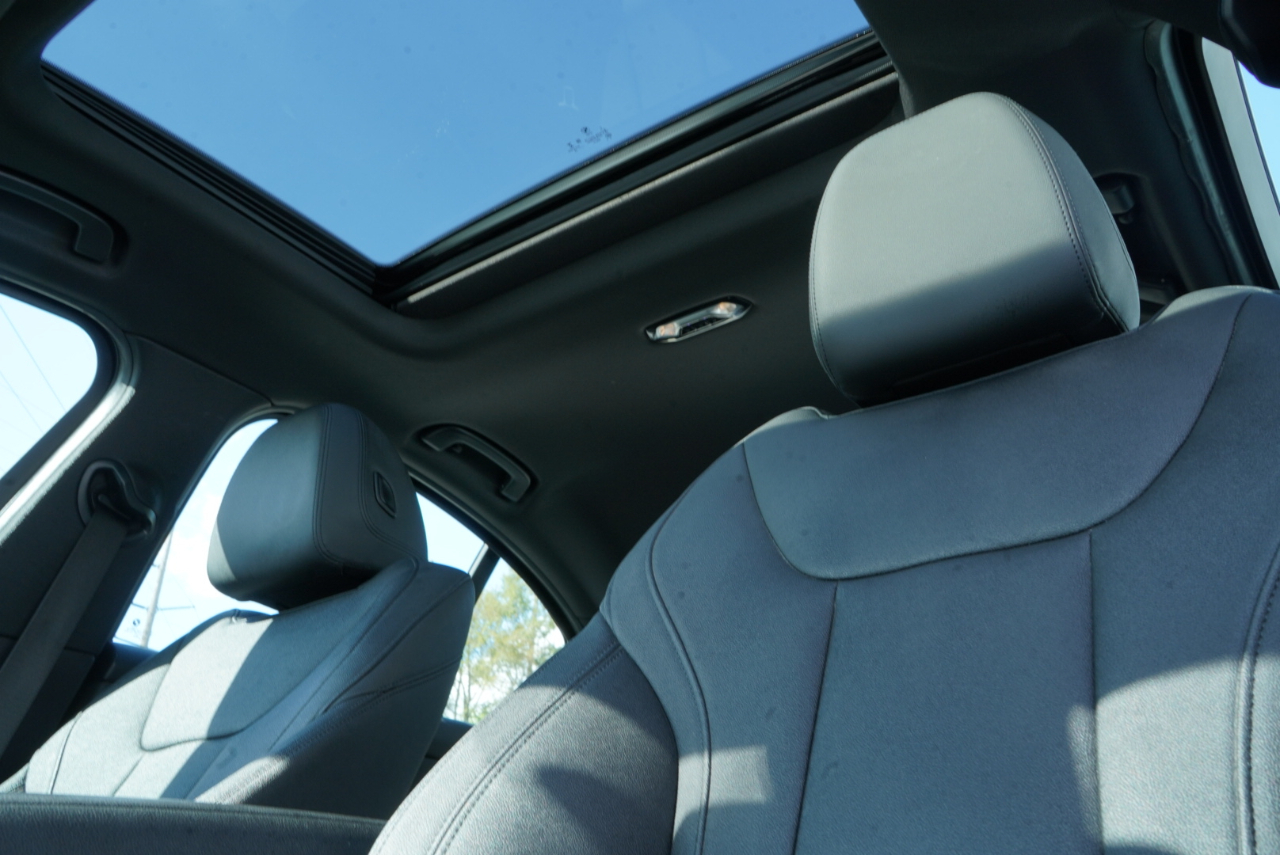 BMW 3 Series 330i xDrive Sedan North America 2020