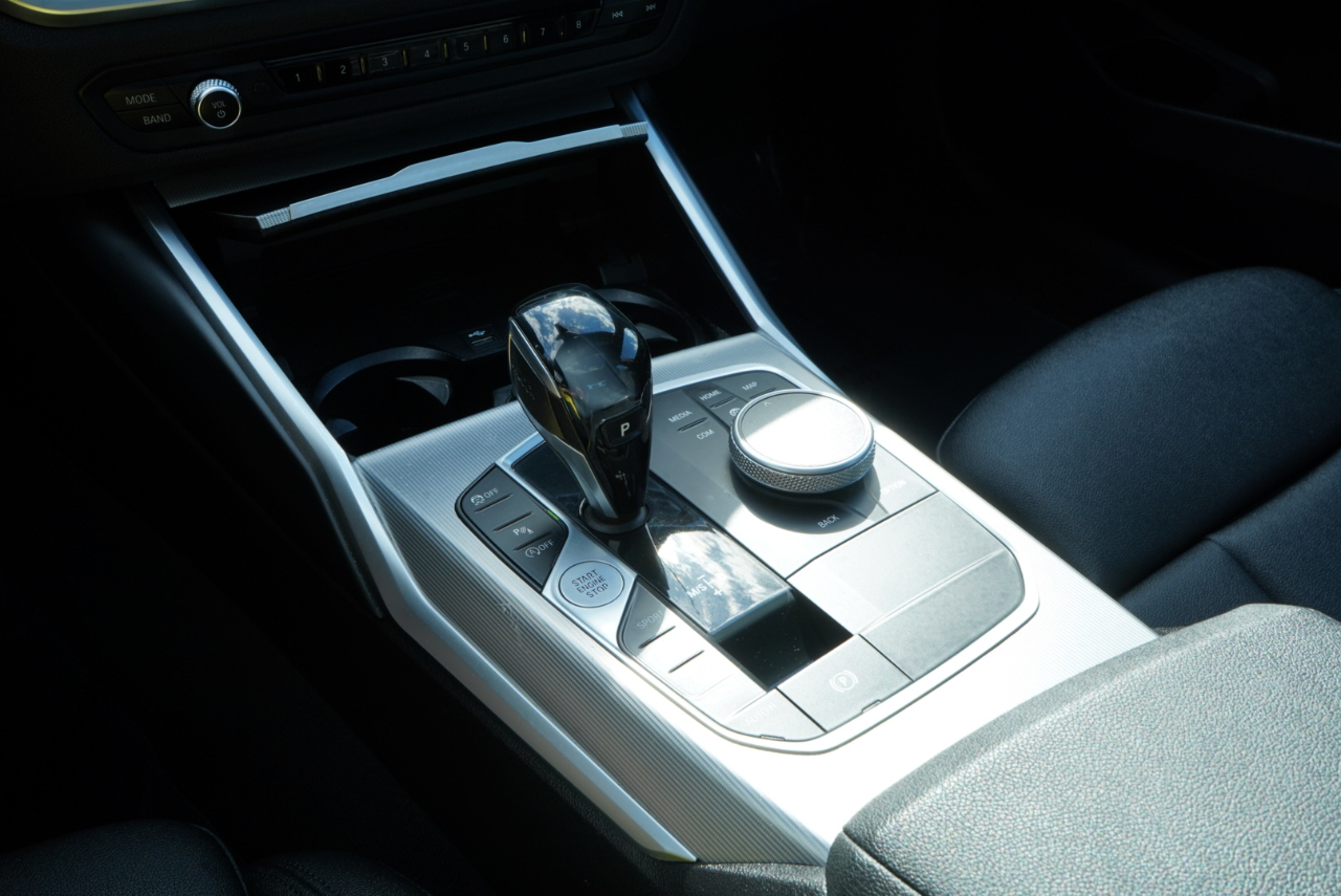 BMW 3 Series 330i xDrive Sedan North America 2020