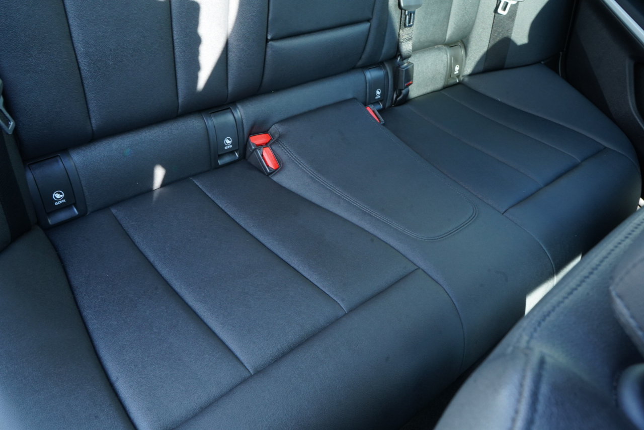 BMW 3 Series 330i xDrive Sedan North America 2020