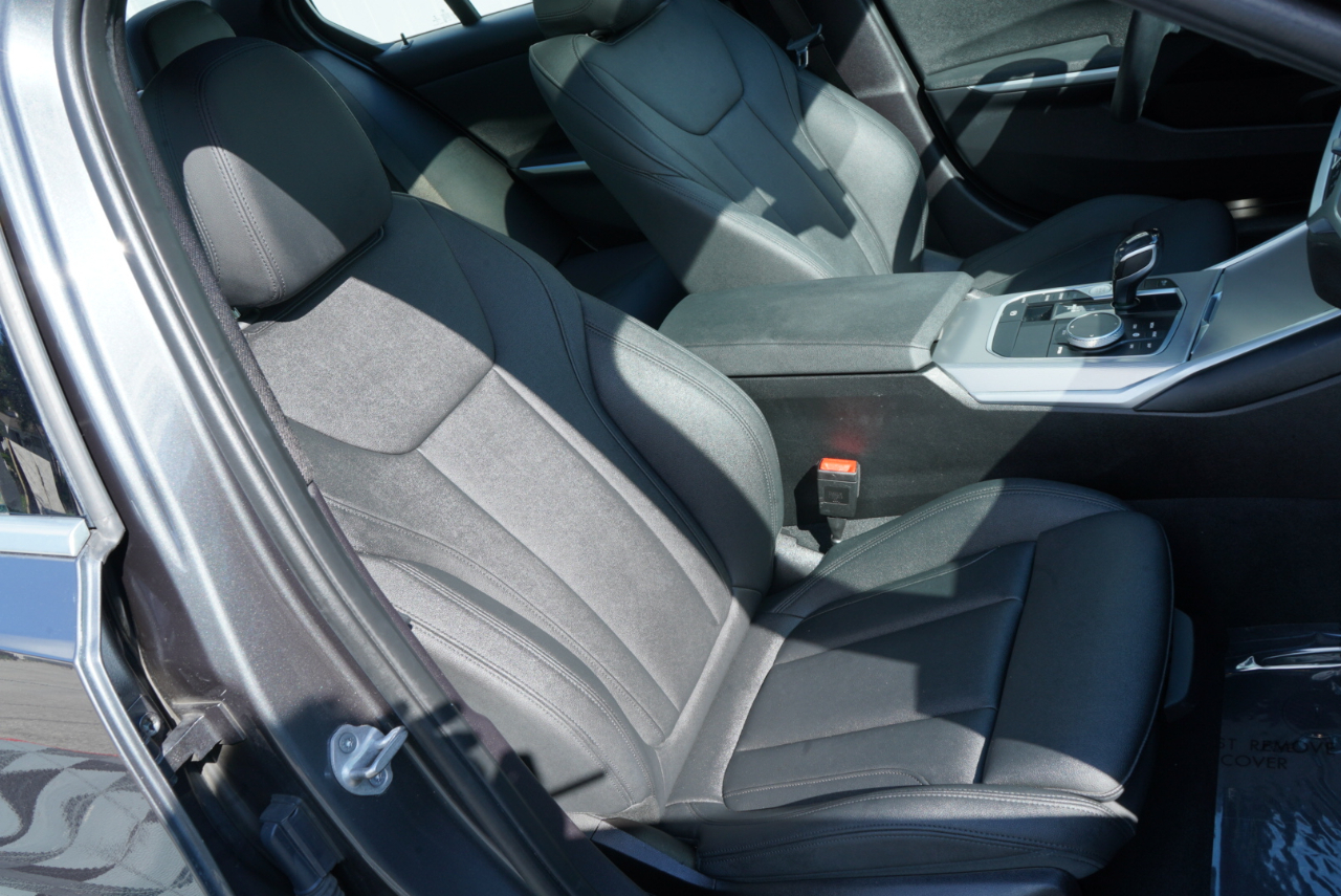 BMW 3 Series 330i xDrive Sedan North America 2020