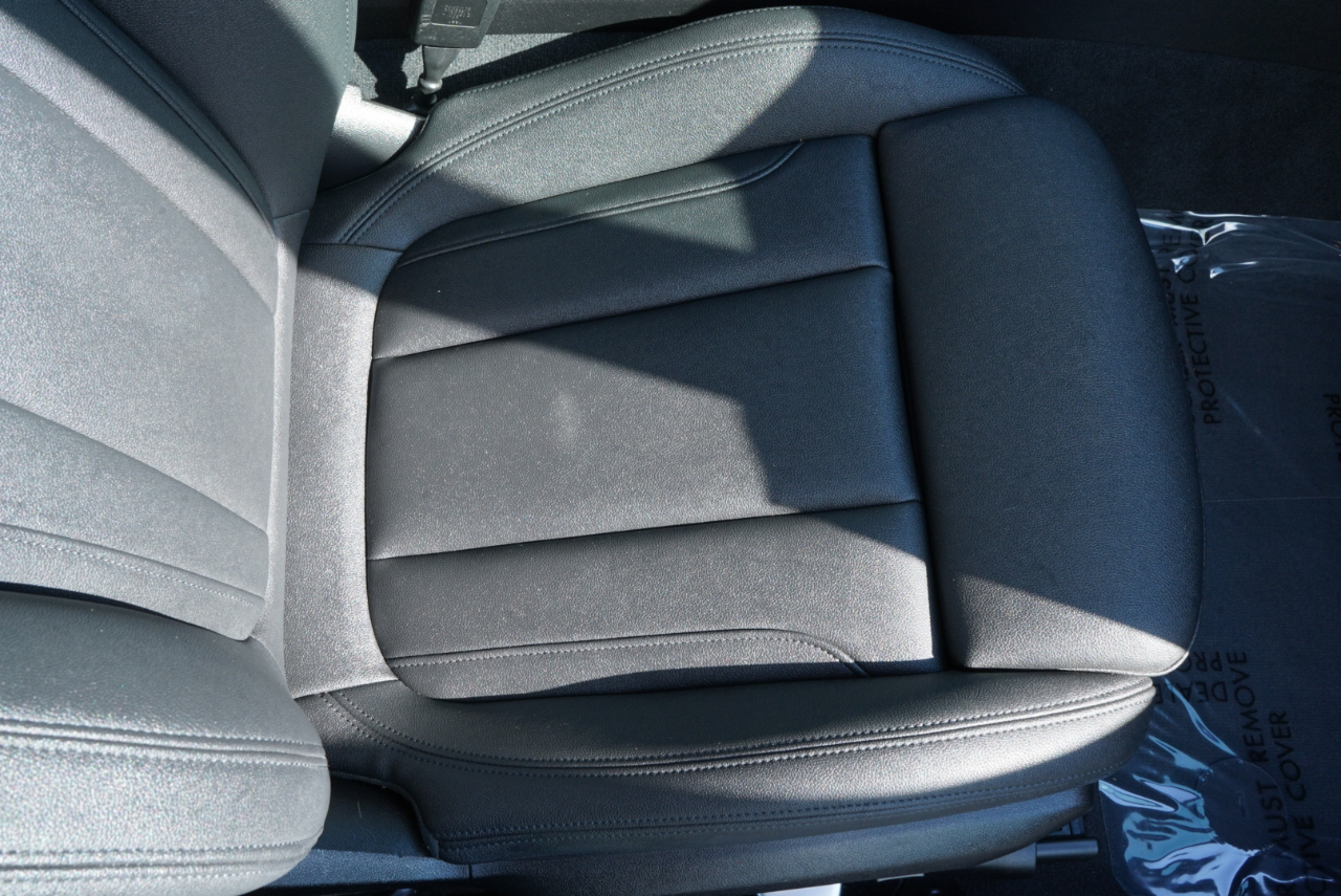 BMW 3 Series 330i xDrive Sedan North America 2020