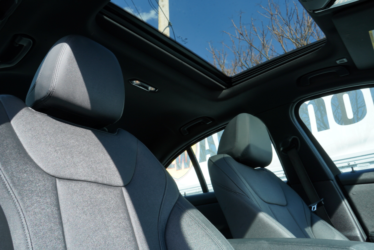 BMW 3 Series 330i xDrive Sedan North America 2020